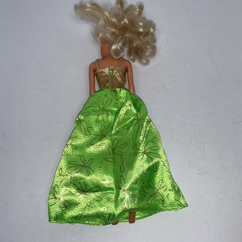 Barbie Doll Green Metallic Floral Ball Gown Blonde Mattel‎ 1966 Body